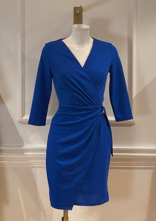 Keira schlichtes azurblaues kurzes Kleid