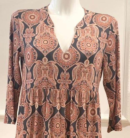 Robe Courte Capital Marron Cachemire