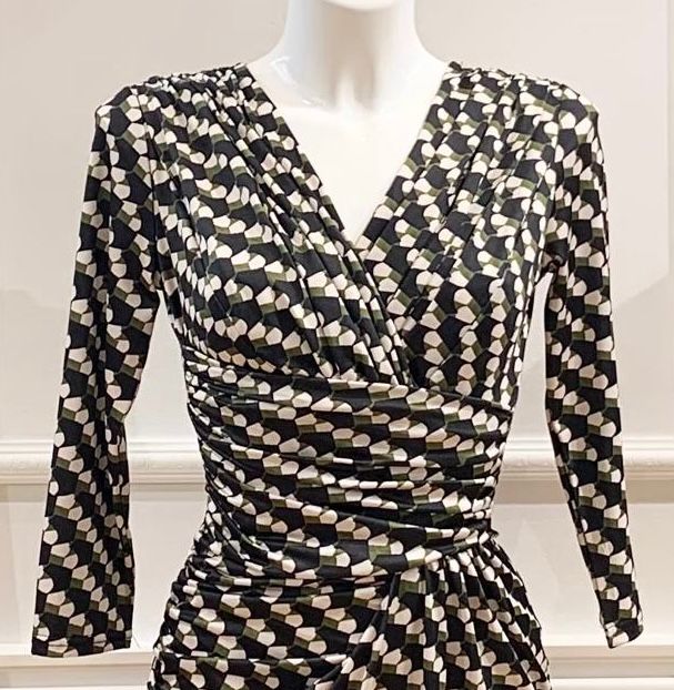 Robe Courte Alabama Noire Imprimé Géométrique Blanc